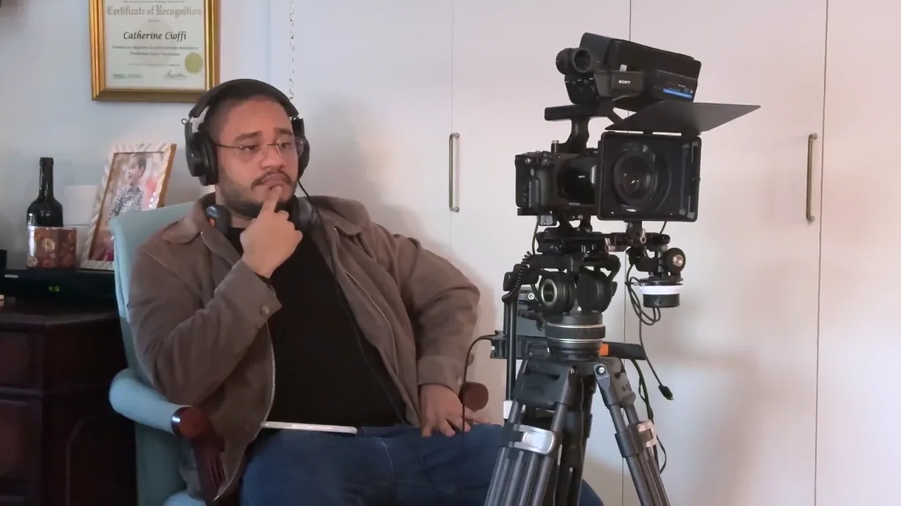 Equipo de producción grabando con iluminación profesional en Higher Studio Production